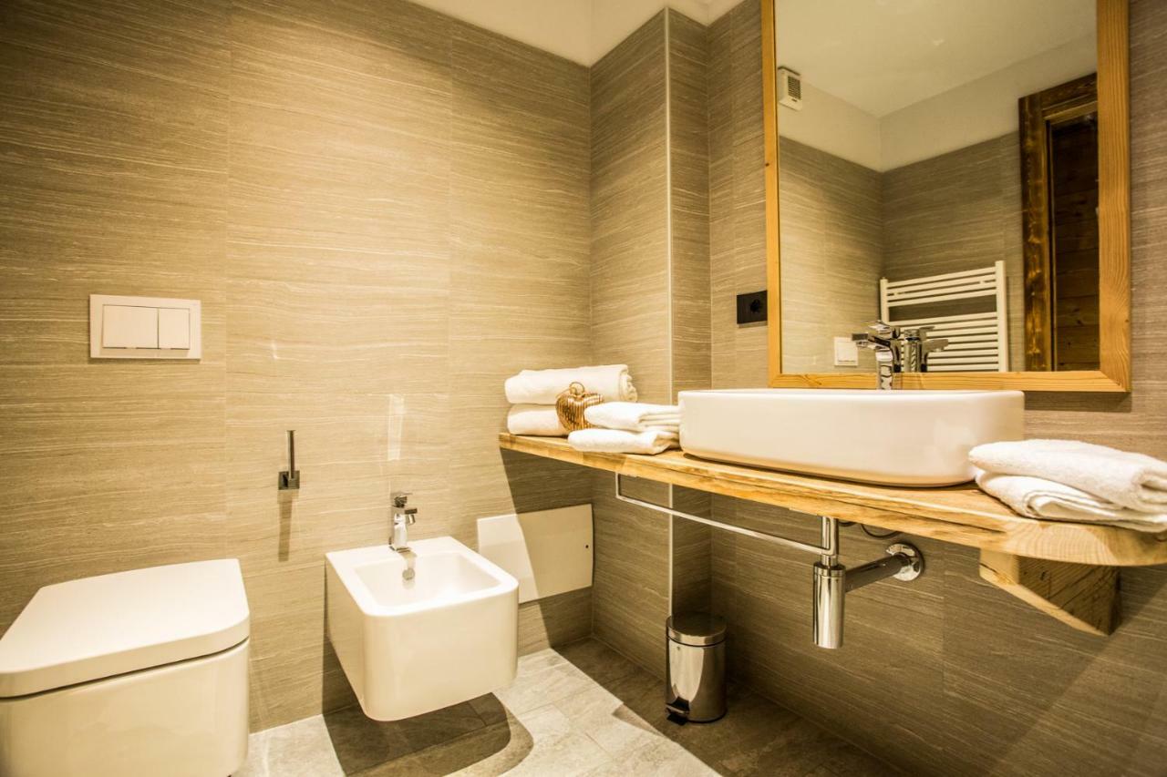 Alpine Rooms Guesthouse Breuil-Cervinia Exterior foto